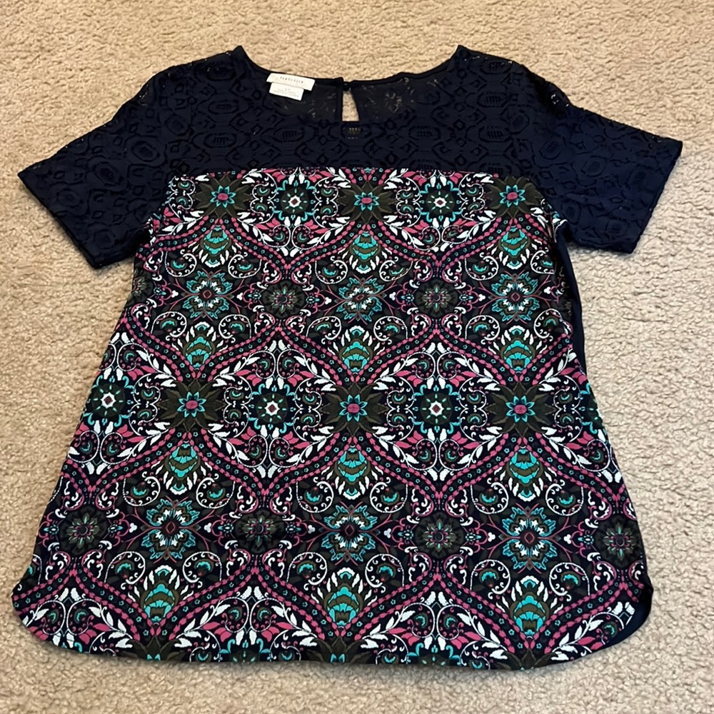 Women’s Career Wear blouse, size small